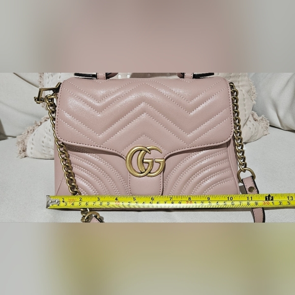 🌟New Large Blush Pink Quilted Handbag with Gold Accents🌟 - Picture 4 of 12